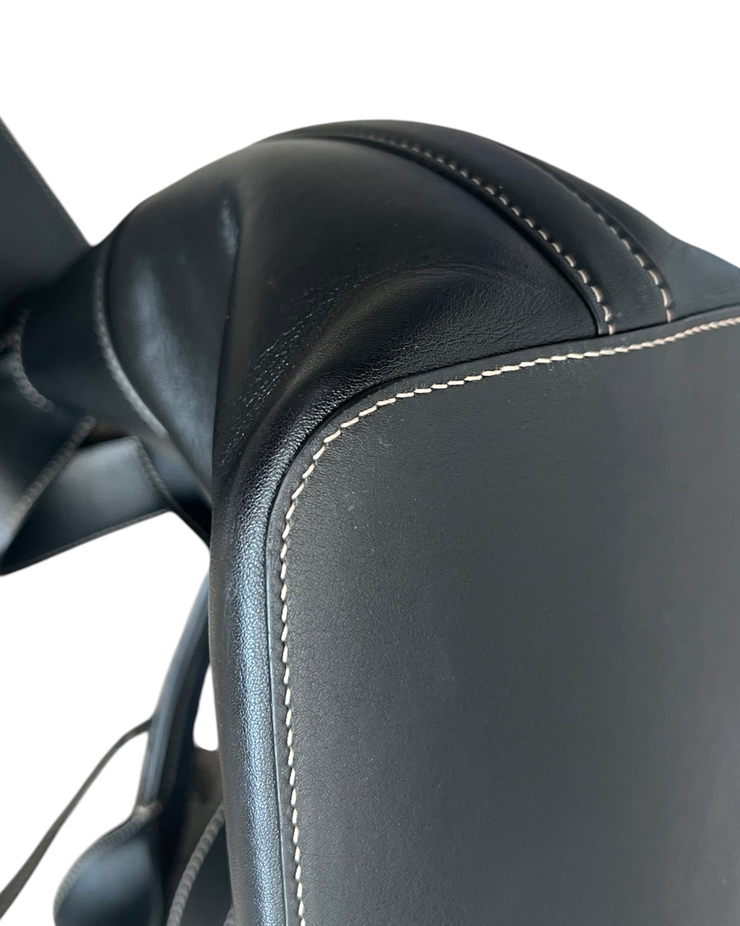 Alexander McQueen The Bow Tote Bag in Black Leather