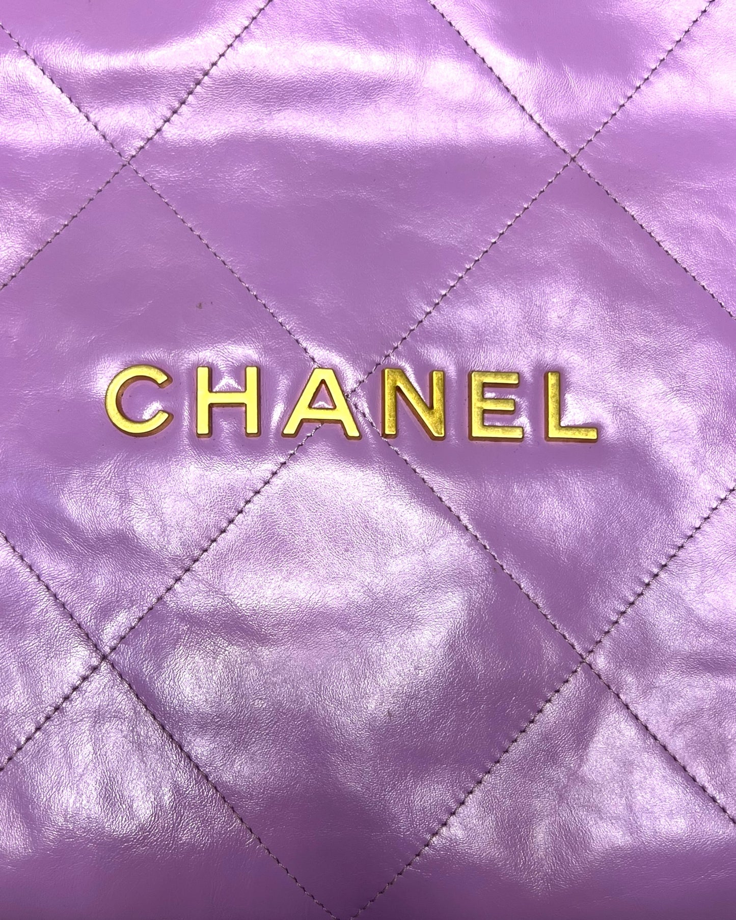 Chanel 22 Medium Bag – Purple Calfskin with Gold Hardware