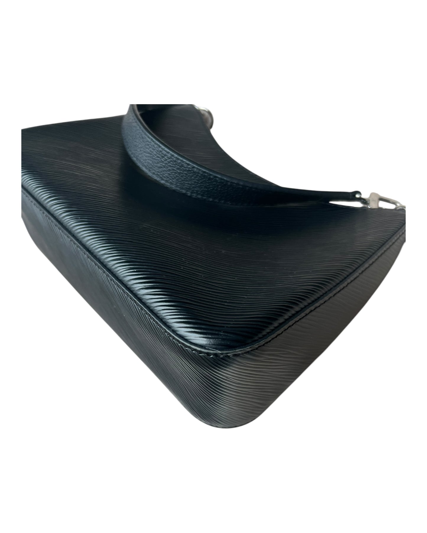 Louis Vuitton Marelle Bag in Black - Preloved - The Luxury Savvy