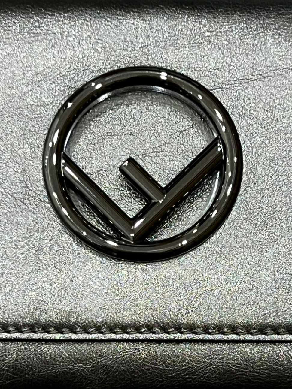 Pre-owned Fendi Wallet On Chain - The Luxury Savvy