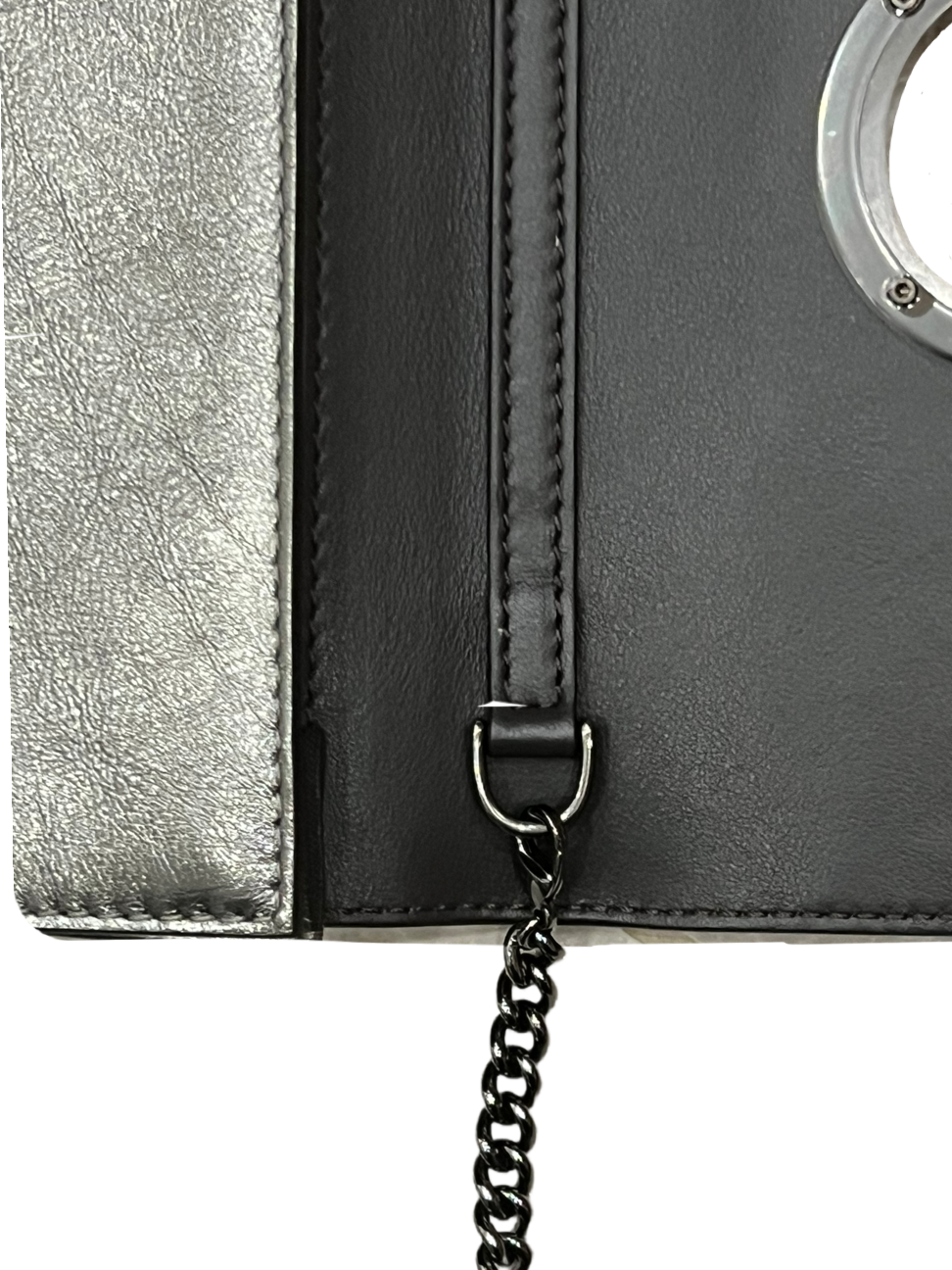 Pre-owned Fendi Wallet On Chain - The Luxury Savvy