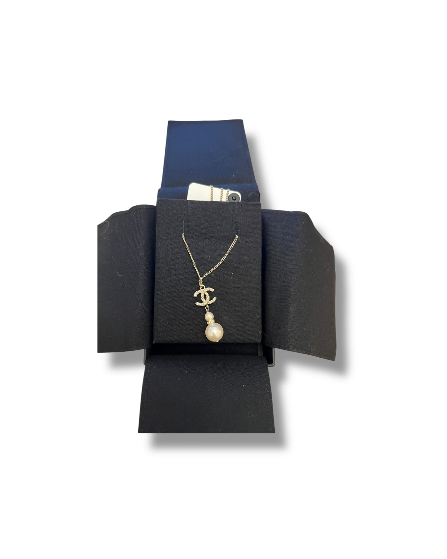 Chanel Pearl Drop CC Necklace – Gold / White