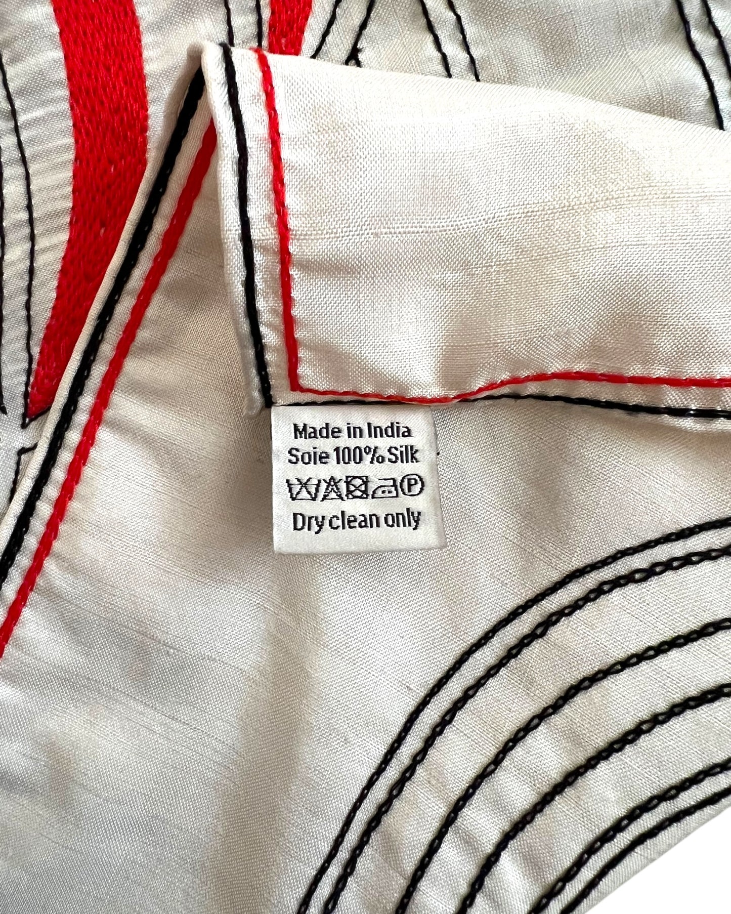 Hermès Carré 90 “Quadrige” – Hand-Embroidered Silk Scarf (Pristine — with Special Box)