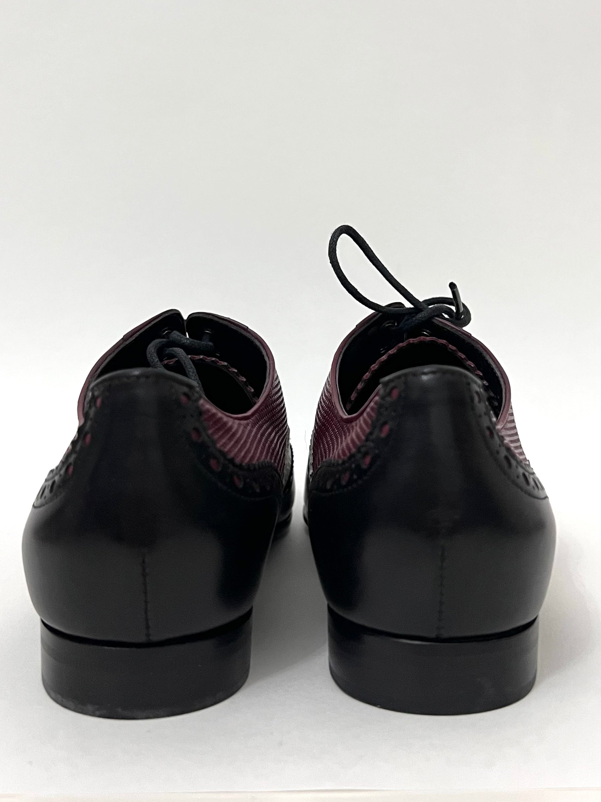 GUCCI LADIES LACE-UP BROGUE STYLE SHOES - The Luxury Savvy