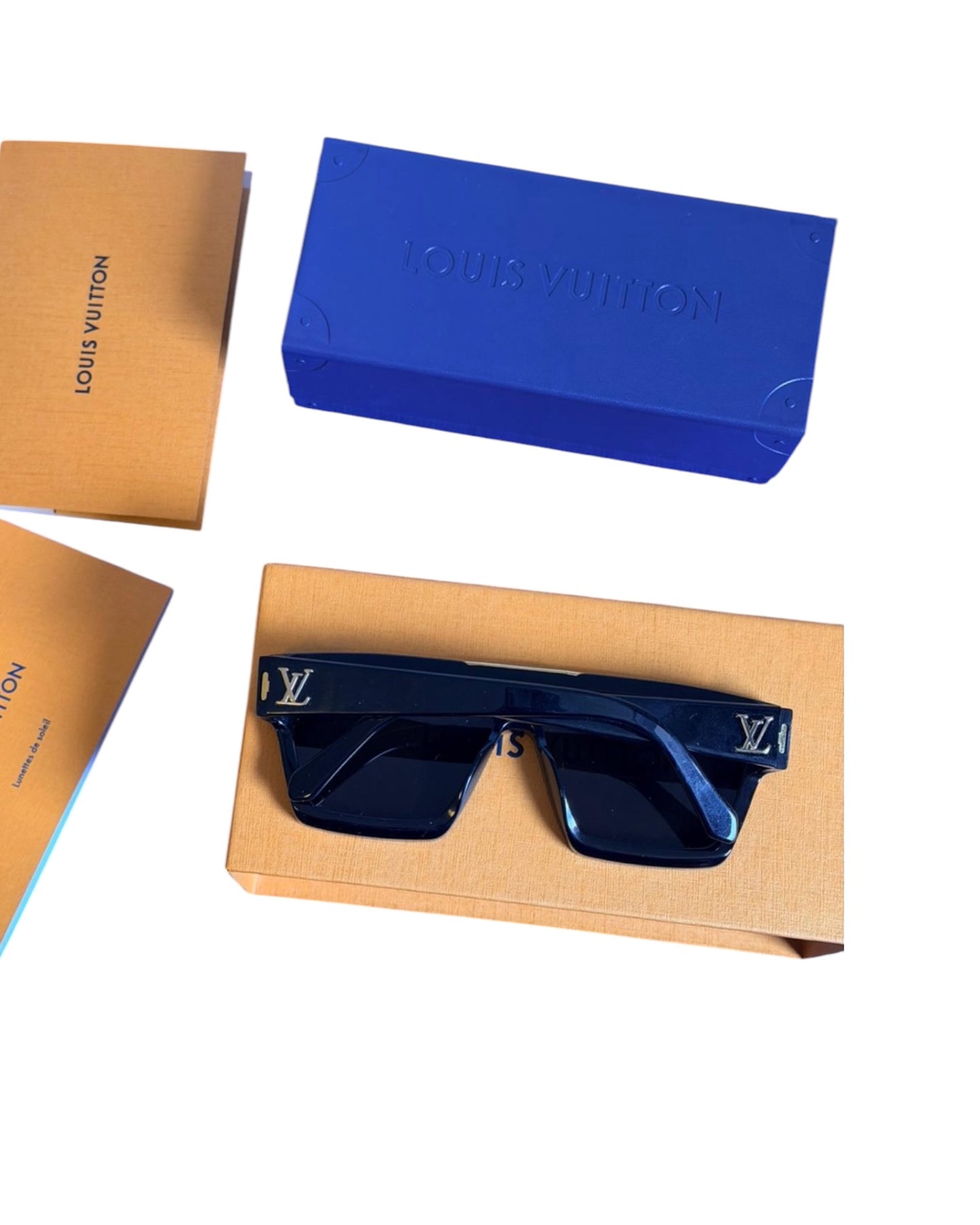 Louis Vuitton 1.1 Evidence Sunglasses in excellent pre-owned condition.