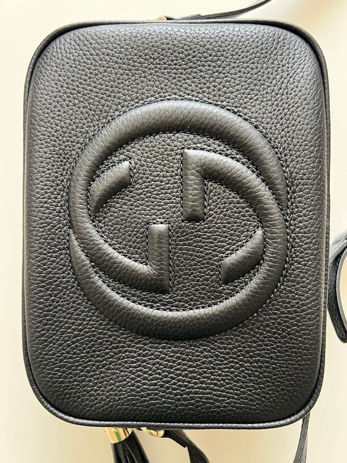 Gucci Soho Disco Crossbody Bag – Black Pebbled Leather