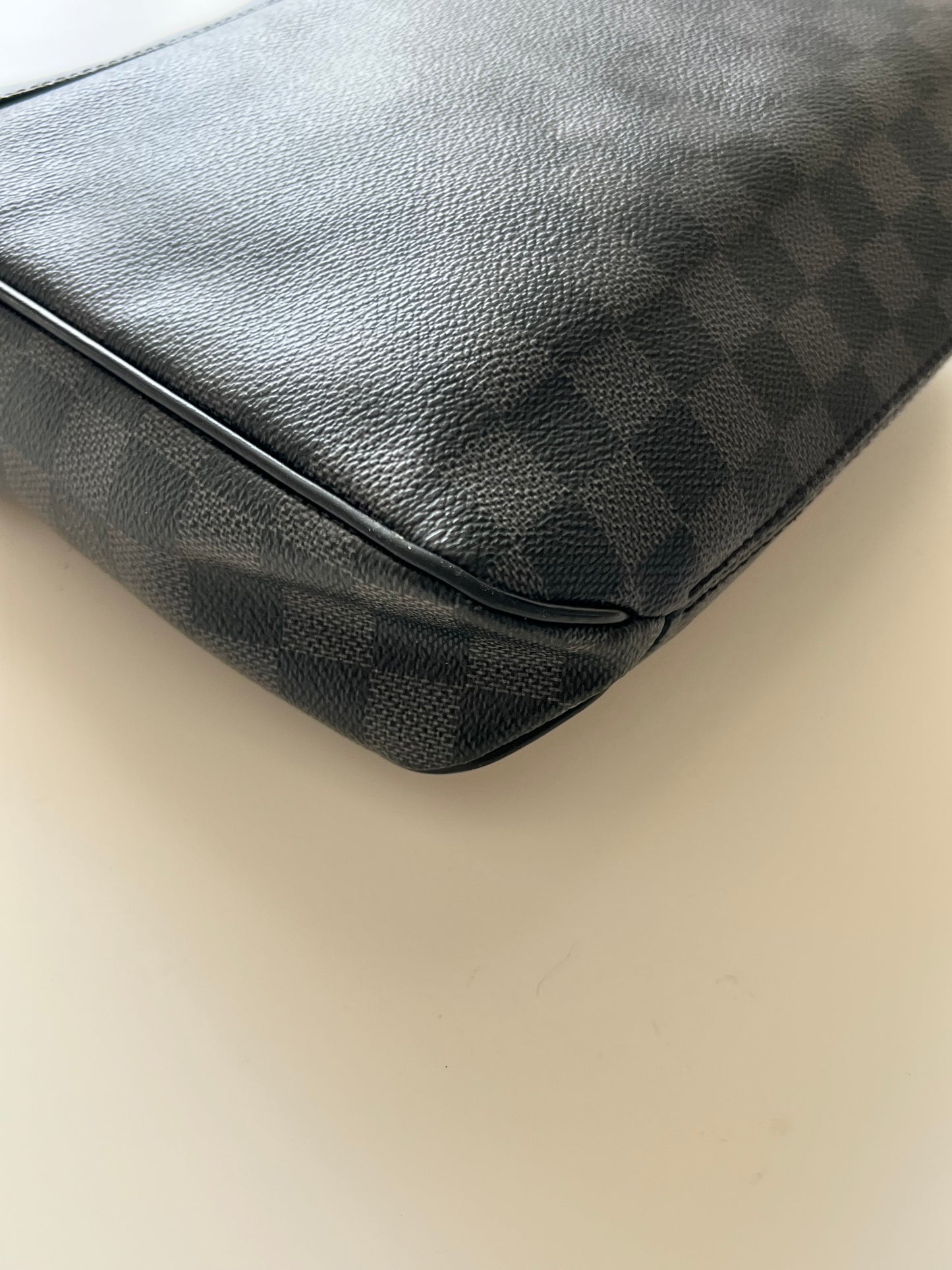 Louis Vuitton District PM Messenger Bag – Damier Graphite Canvas