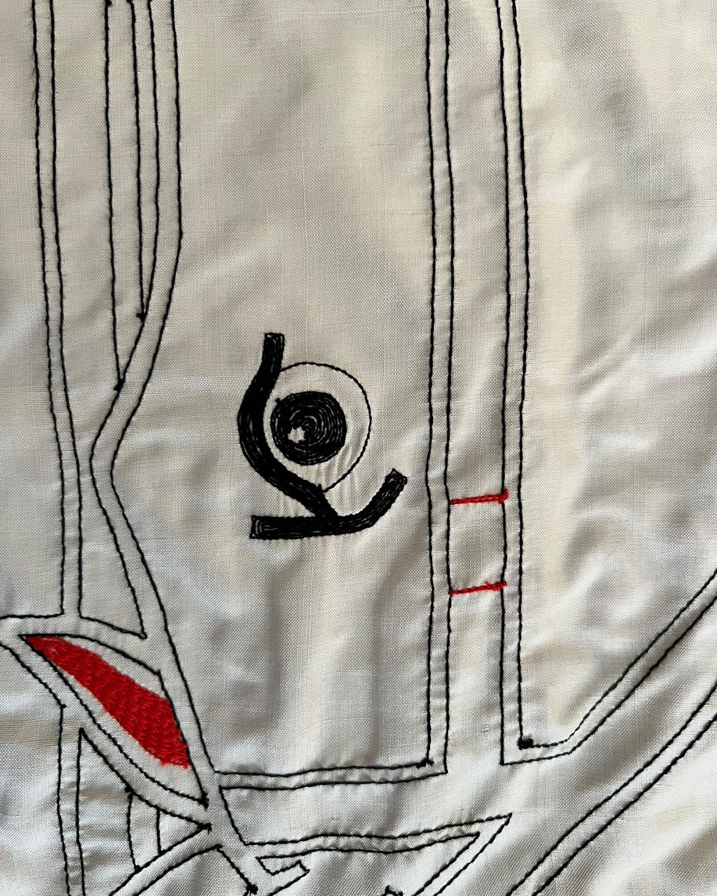 Hermès Carré 90 “Quadrige” – Hand-Embroidered Silk Scarf (Pristine — with Special Box)