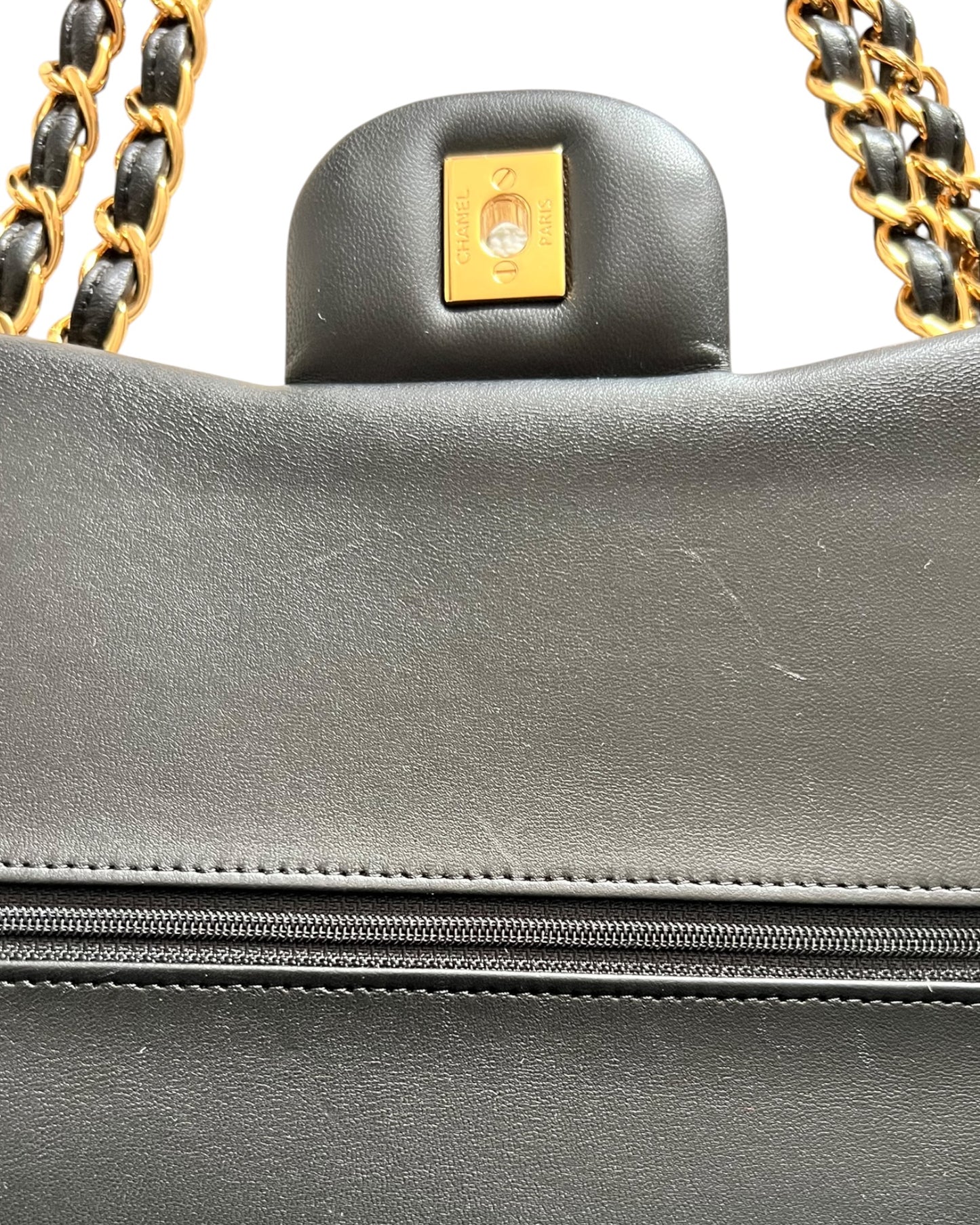 Chanel Classic Flap Jumbo – Black Lambskin Leather – Gold-Tone Hardware