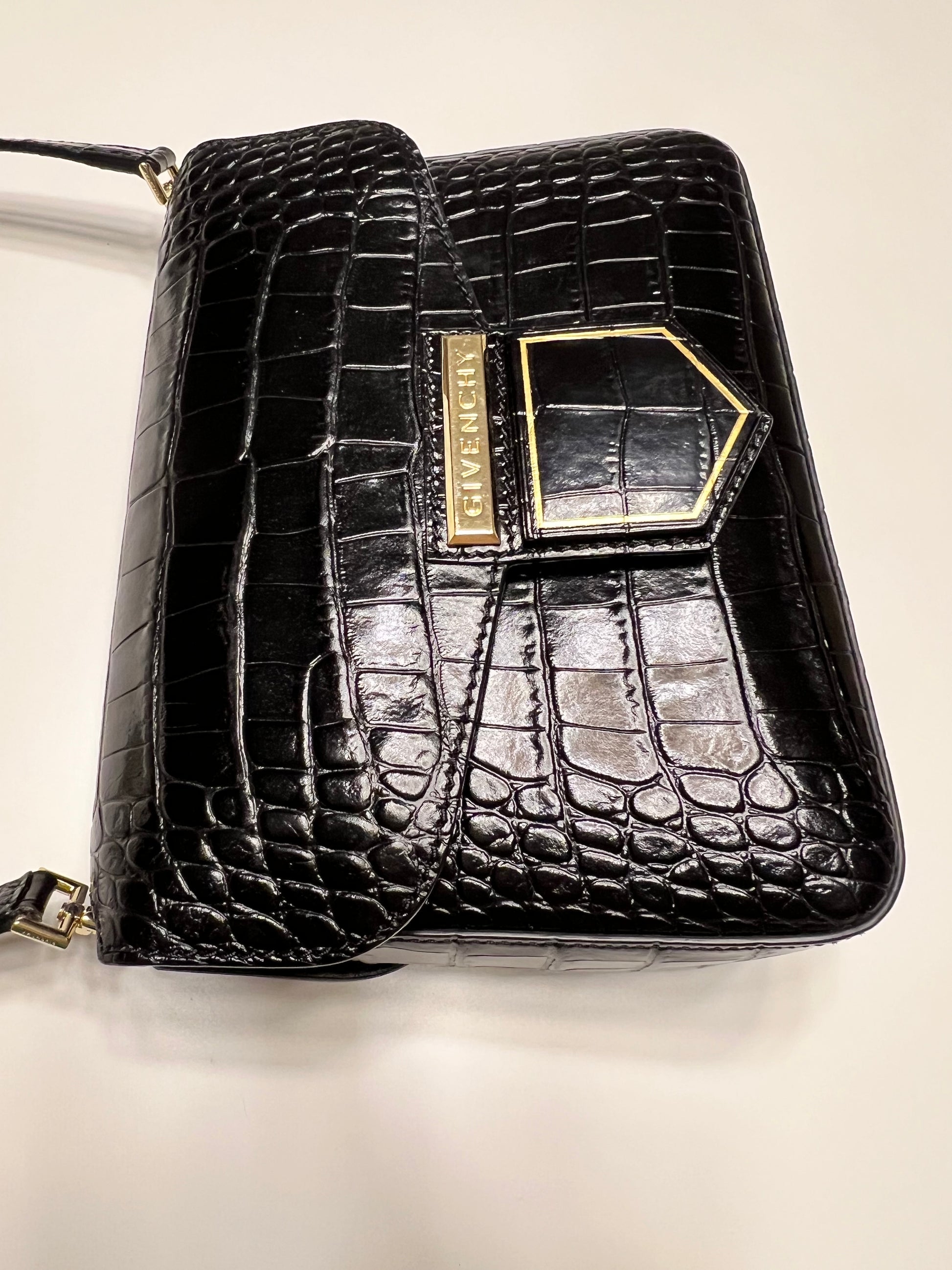 GIVENCHY CROSSBODY BAG - The Luxury Savvy