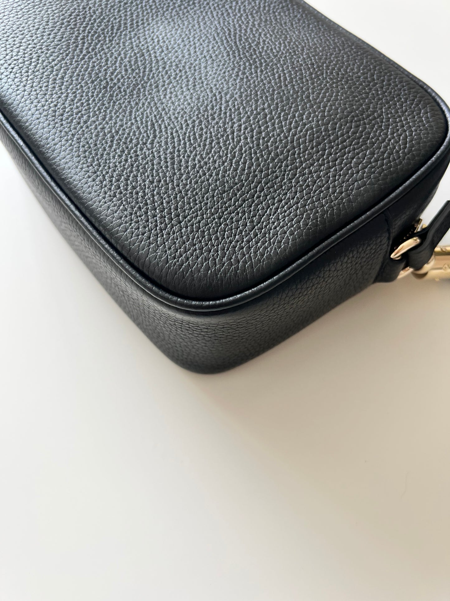 Gucci Soho Disco Crossbody Bag – Black Pebbled Leather