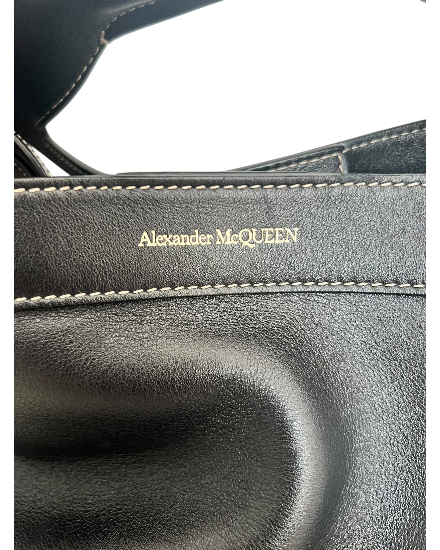 Alexander McQueen The Bow Tote Bag in Black Leather