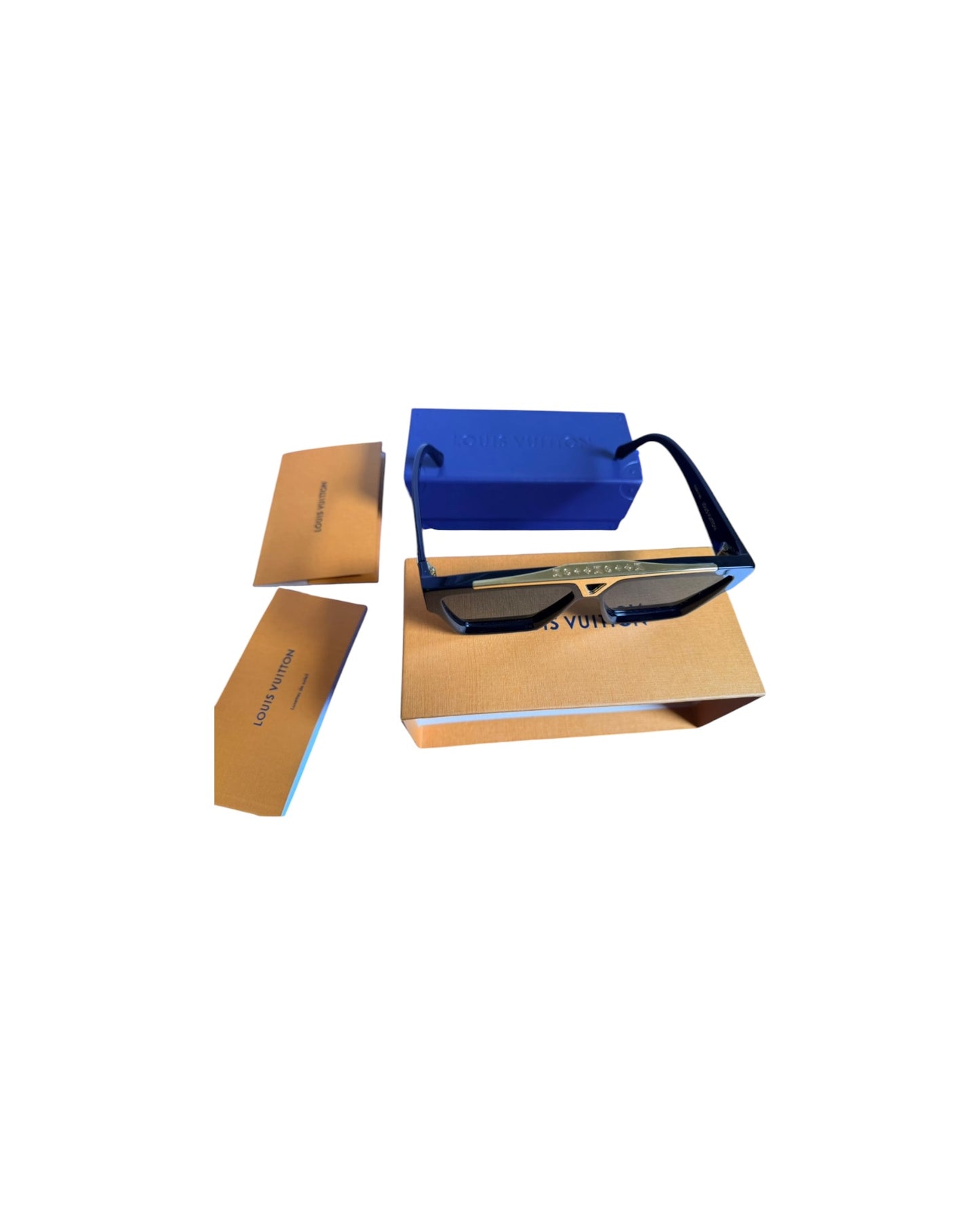 Louis Vuitton 1.1 Evidence Sunglasses in excellent pre-owned condition.