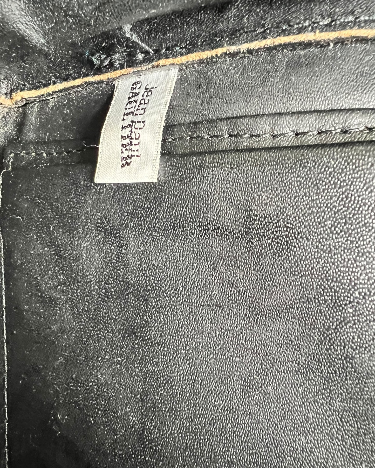 Vintage Croc-Embossed Structured Bag – Tan Colour