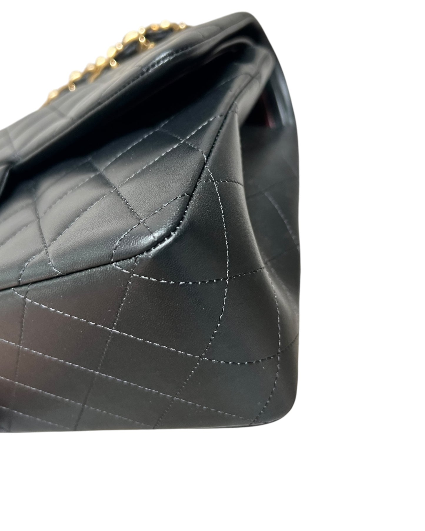 Chanel Classic Flap Jumbo – Black Lambskin Leather – Gold-Tone Hardware