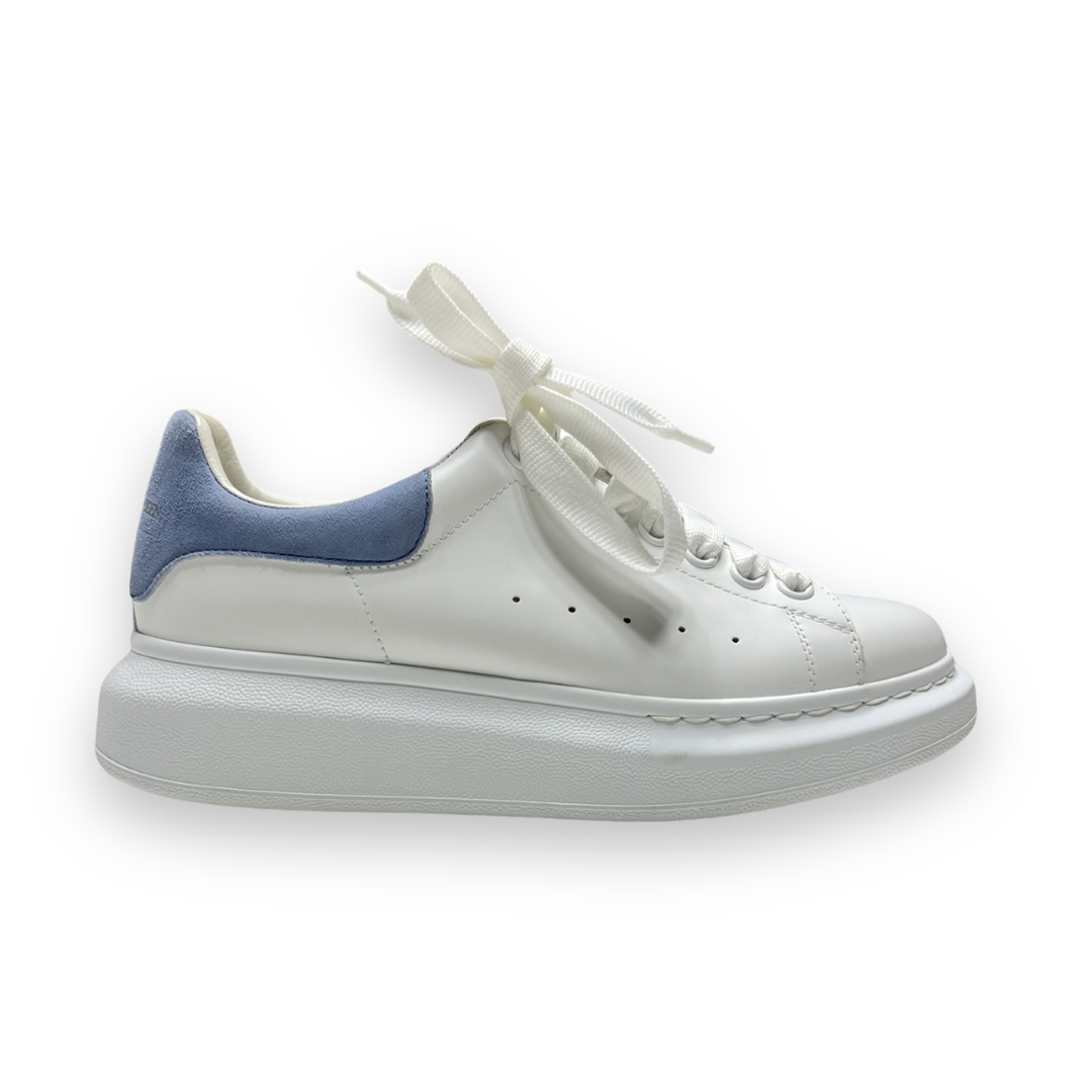 ALEXANDER MCQUEEN OVERSIZED TRAINERS - The Luxury Savvy