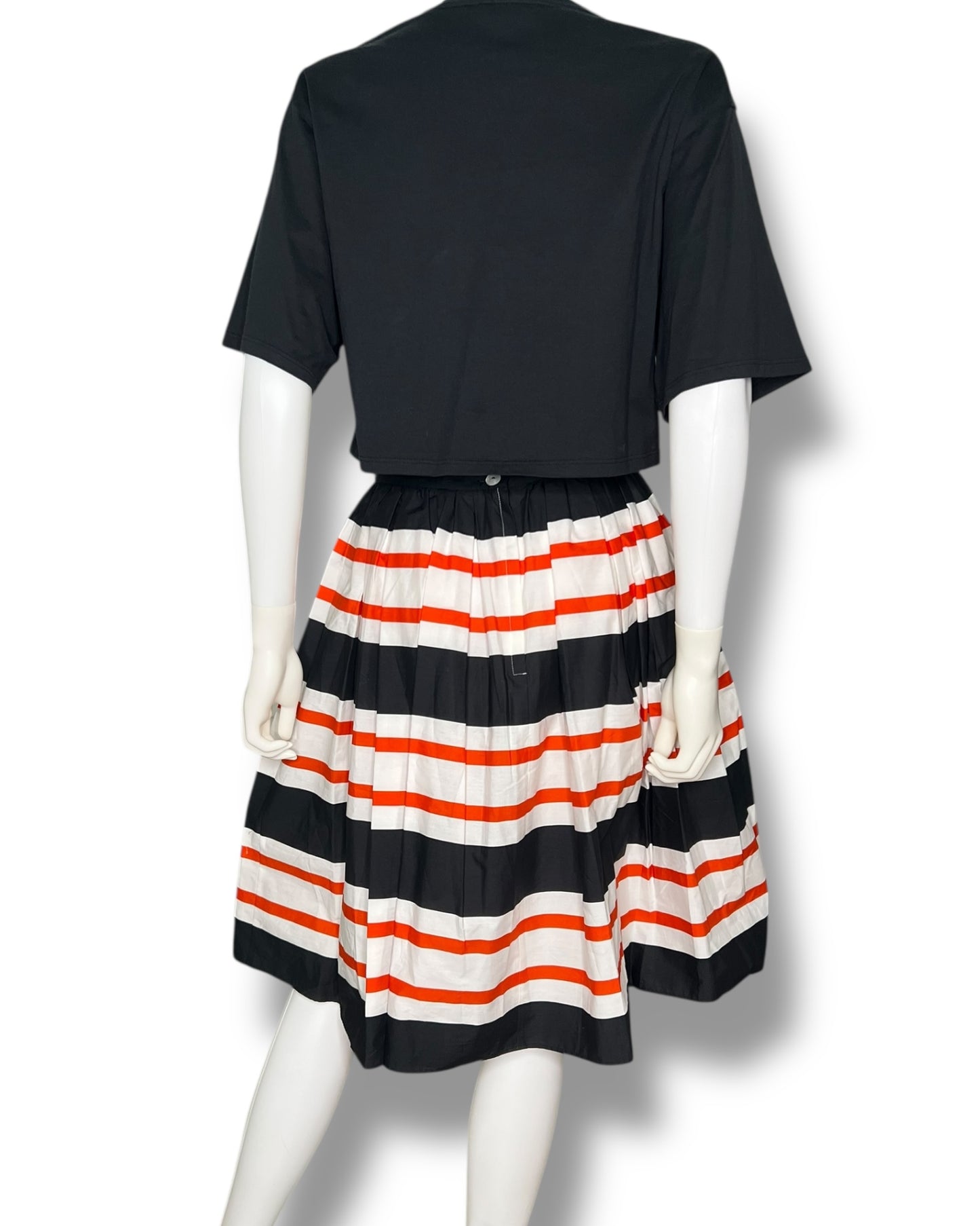 Dolce & Gabbana A-Line Midi Skirt – Black & Red