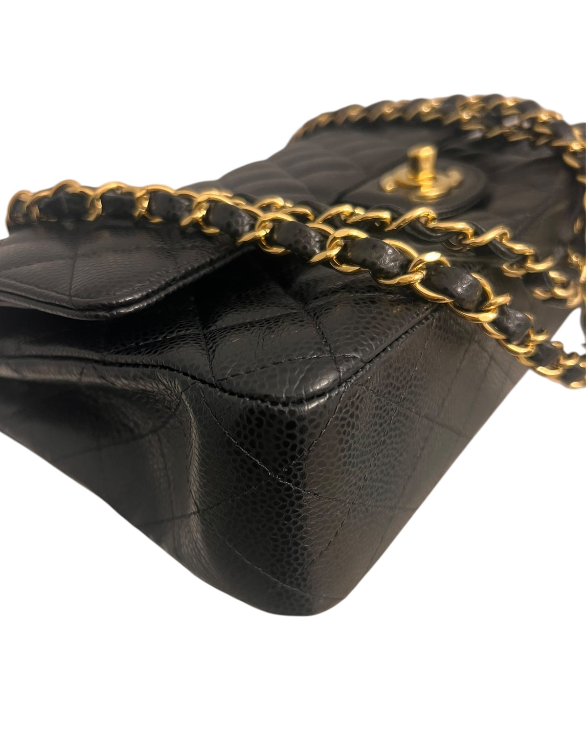 Chanel Classic Medium Flap Bag – Caviar Leather, Gold Hardware | Pre-Owned