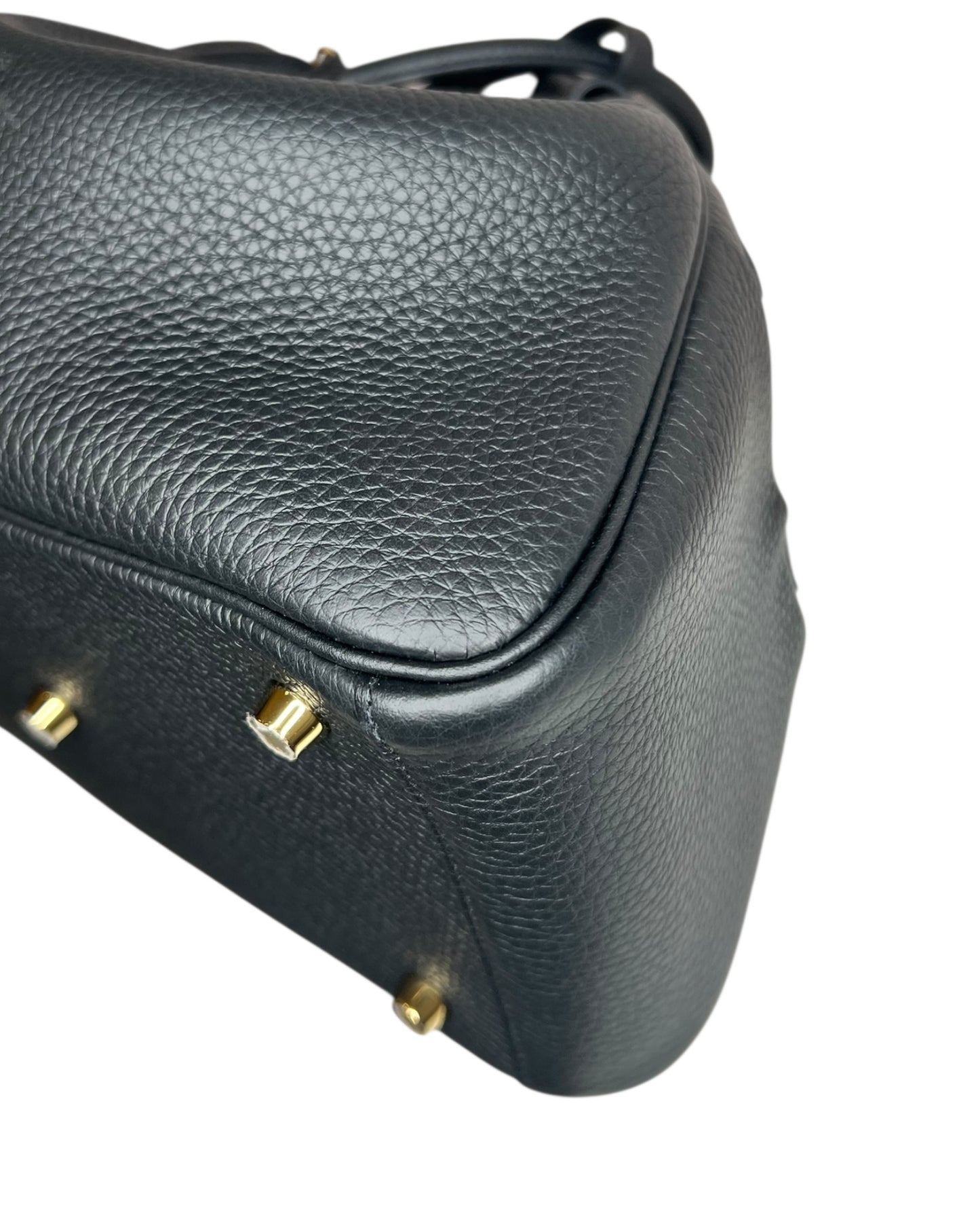 Hermès Lindy 26 – Black Clemence Leather with Gold Hardware (K Stamp 2025)