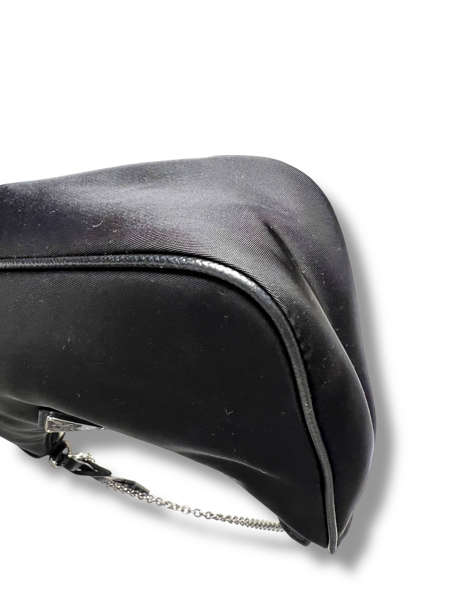 Prada Re-Edition 2005 Re-Nylon Shoulder Bag Black (Pre-Owned) - The Luxury Savvy