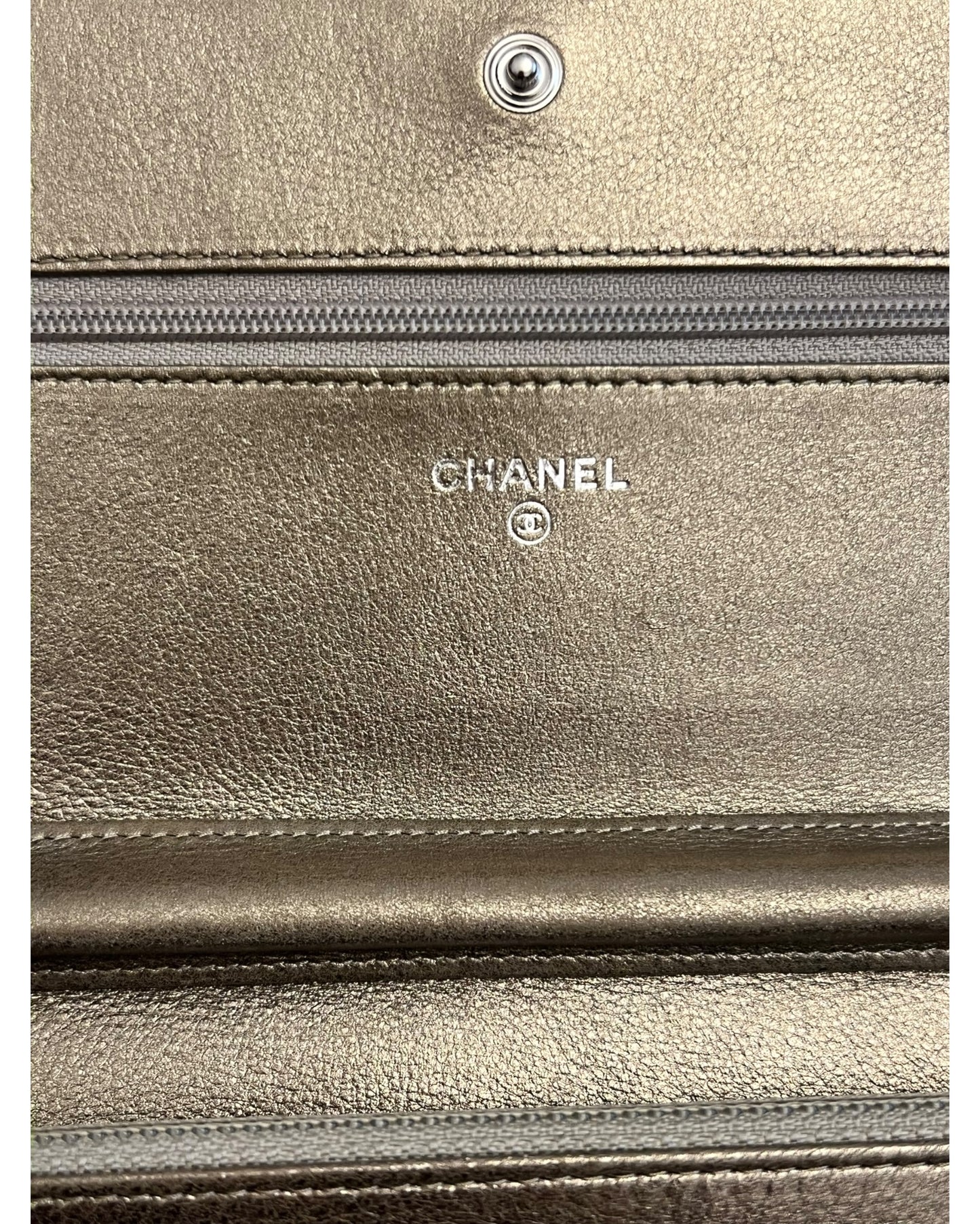 Chanel Boy Wallet on Chain (WOC) | Metallic Gold Quilted Leather