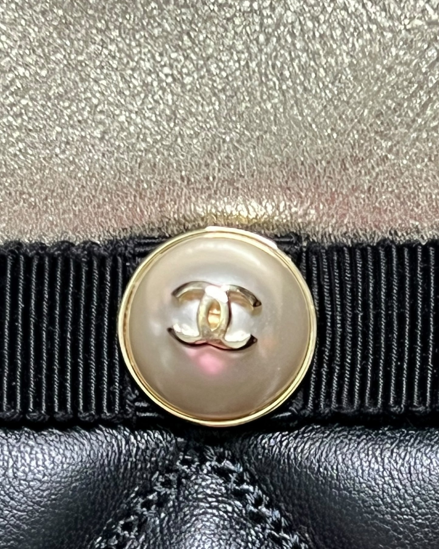 Chanel Pearl O Case Medium Quilted Lambskin & Calfskin Clutch Black Gold Hardware