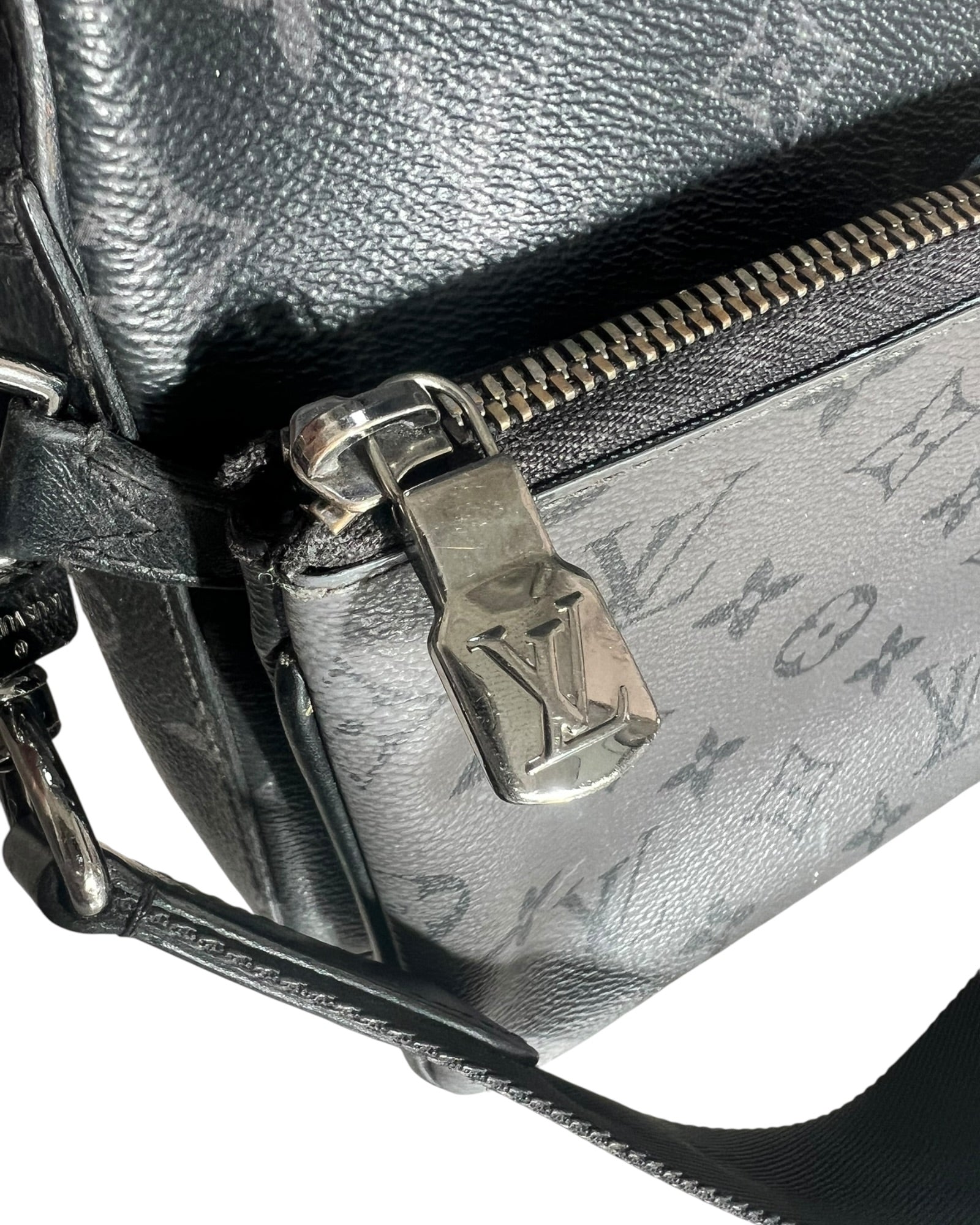 Louis Vuitton Trio Messenger Bag – Monogram Eclipse - The Luxury Savvy