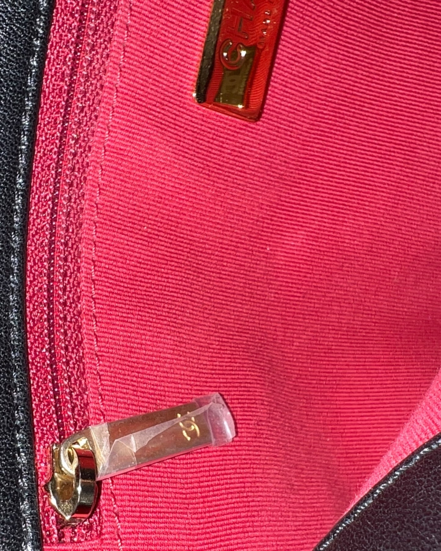 Chanel 19 Large Flap Bag – Black Lambskin, Mixed Hardware – (22P Collection)