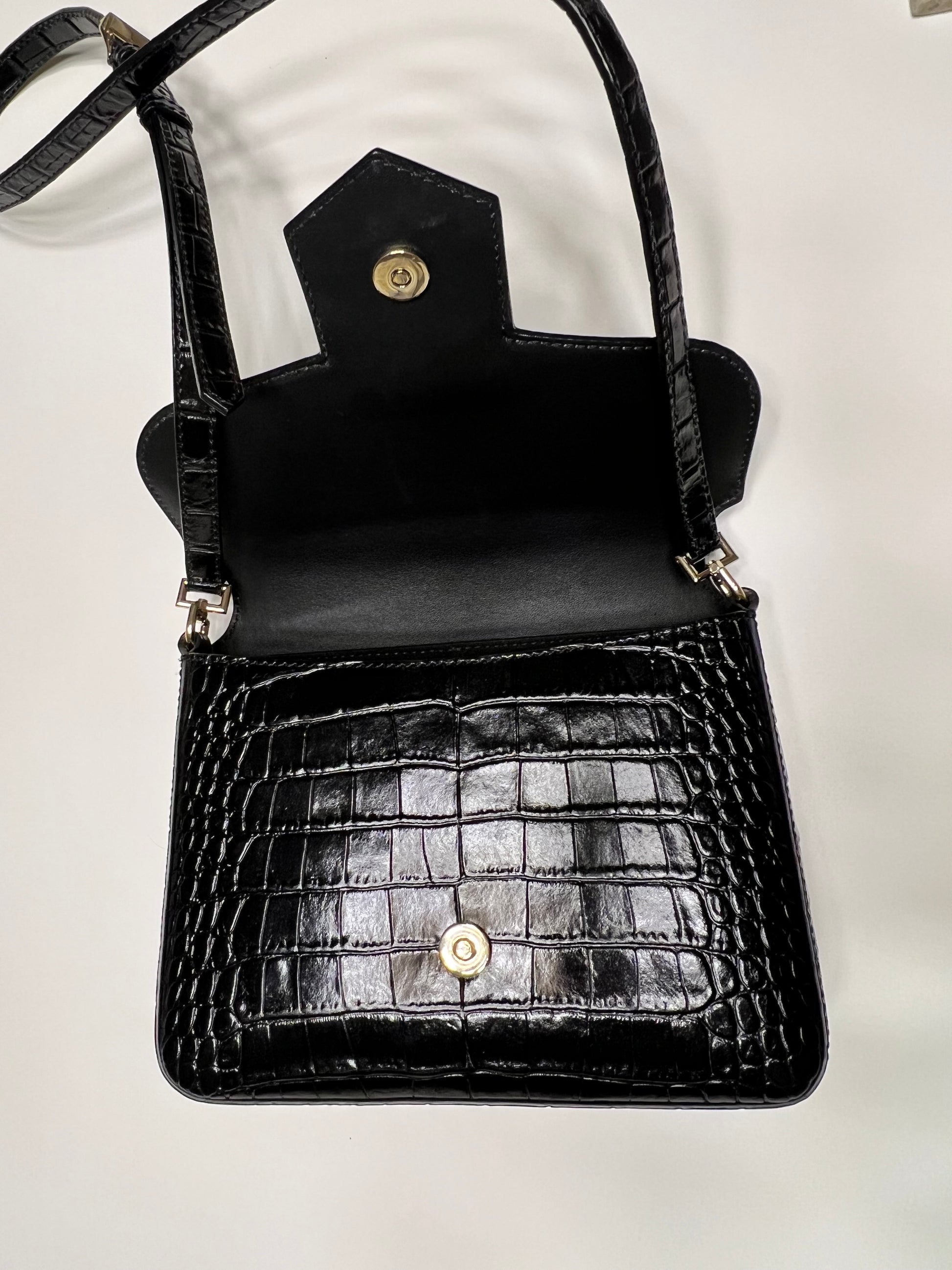 GIVENCHY CROSSBODY BAG - The Luxury Savvy