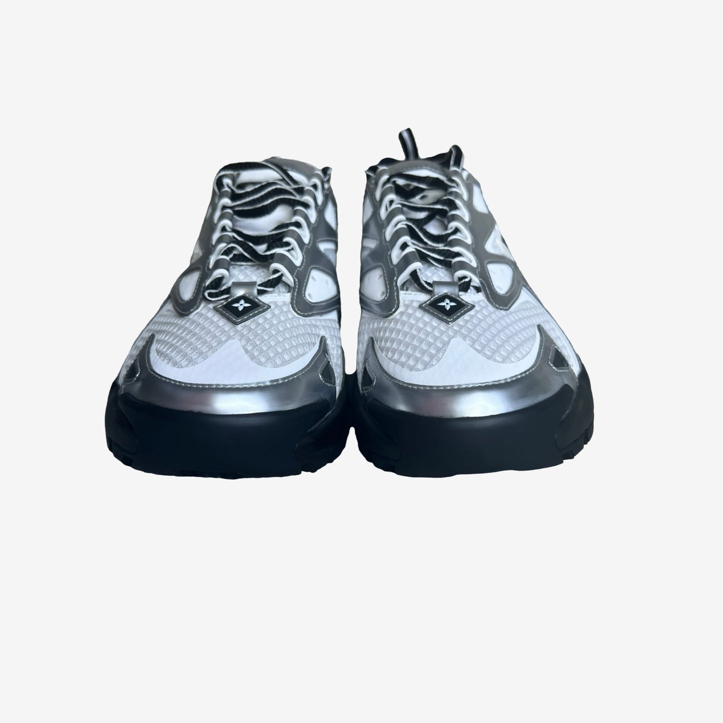 LOUIS VUITTON TATIC RUNNER SNEAKER