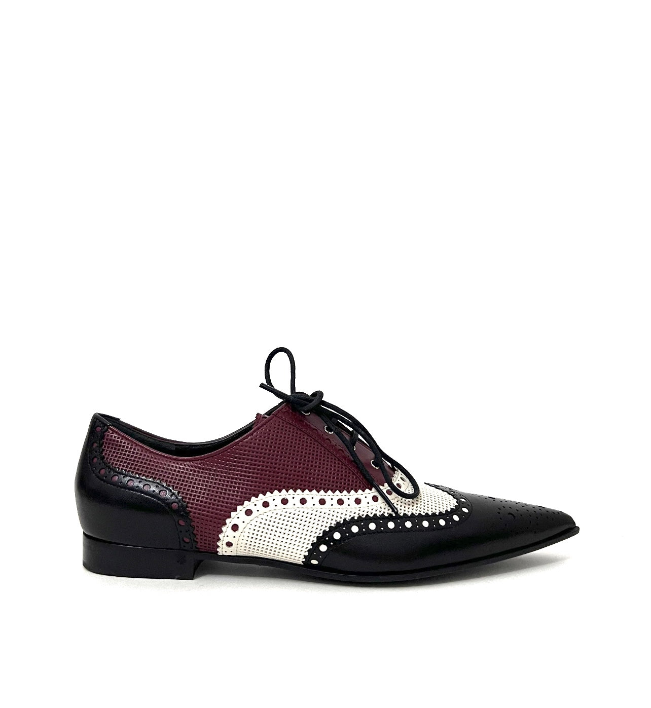 GUCCI LADIES LACE-UP BROGUE STYLE SHOES - The Luxury Savvy