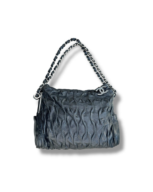 Chanel Black Pleated Leather Tote Bag with Silver Hardware – Excellent Condition