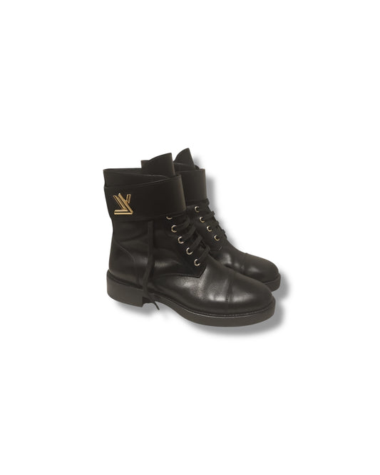 Louis Vuitton Laureate Desert Boots | Black | Size 38 - The Luxury Savvy