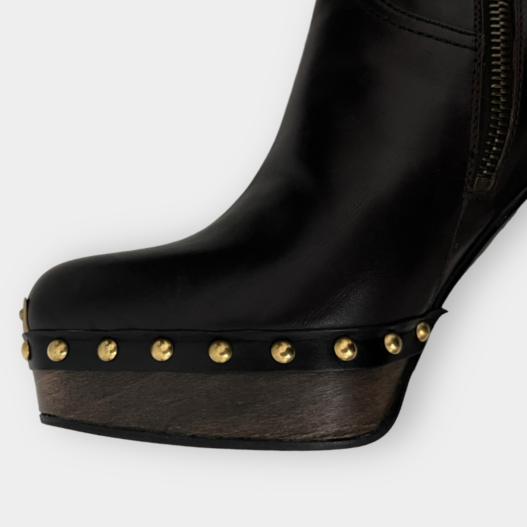 VINTAGE MIU MIU BOOTS - The Luxury Savvy