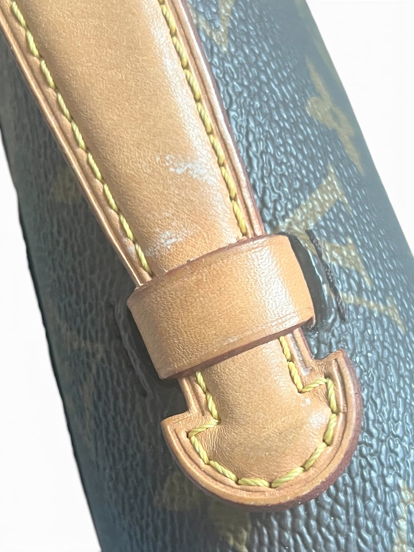 Louis Vuitton Pochette Métis Monogram Crossbody Bag
