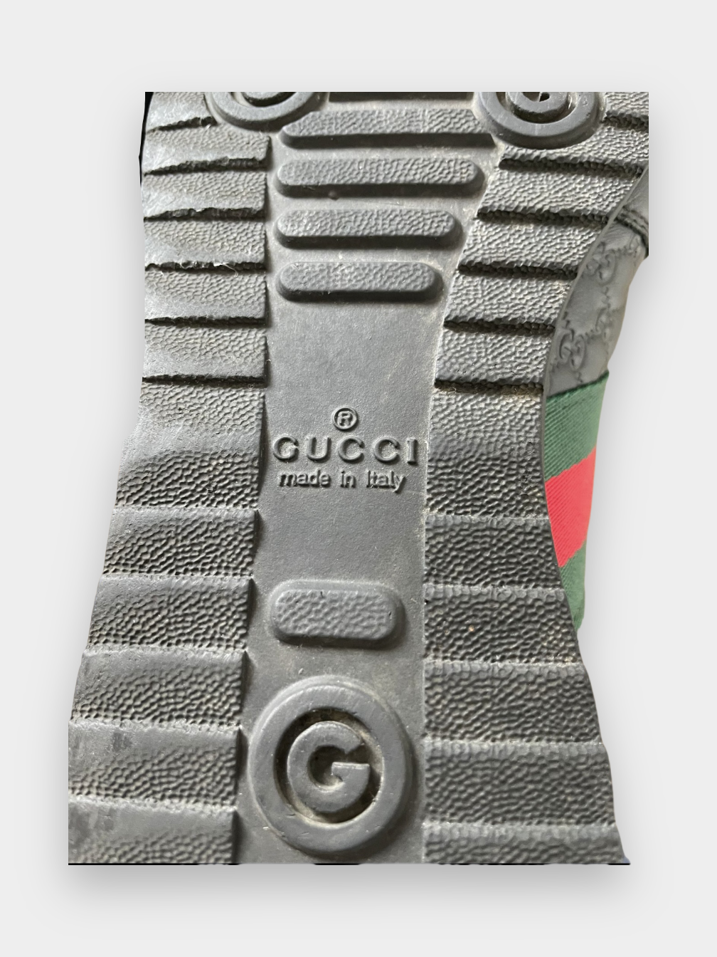 GUCCI MEN’S GG GREEN / RED WEBBING LEATHER TRAINERS - The Luxury Savvy