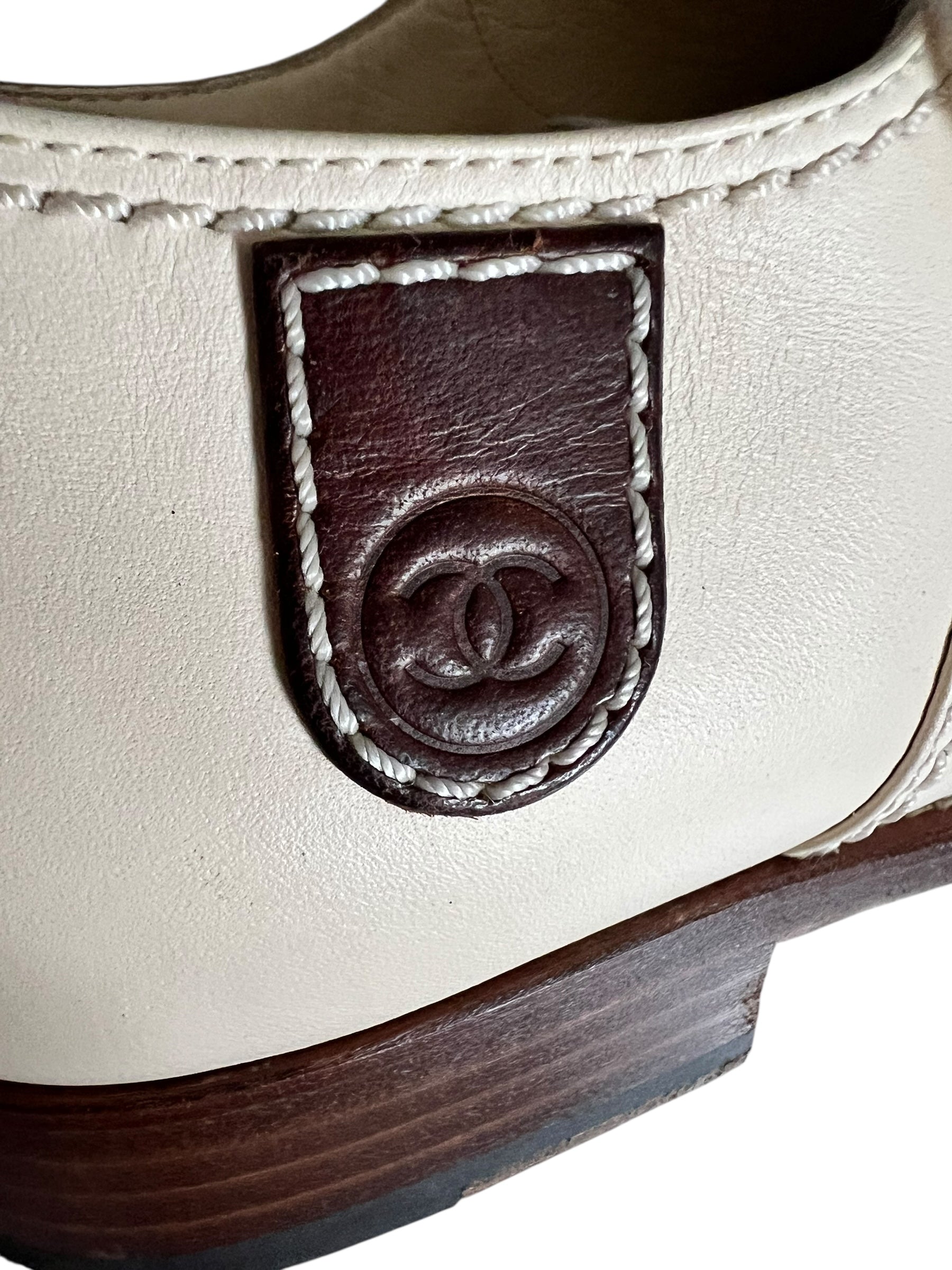 Chanel Beige Quilted Leather Oxford Shoes – Size 41.5 - The Luxury Savvy