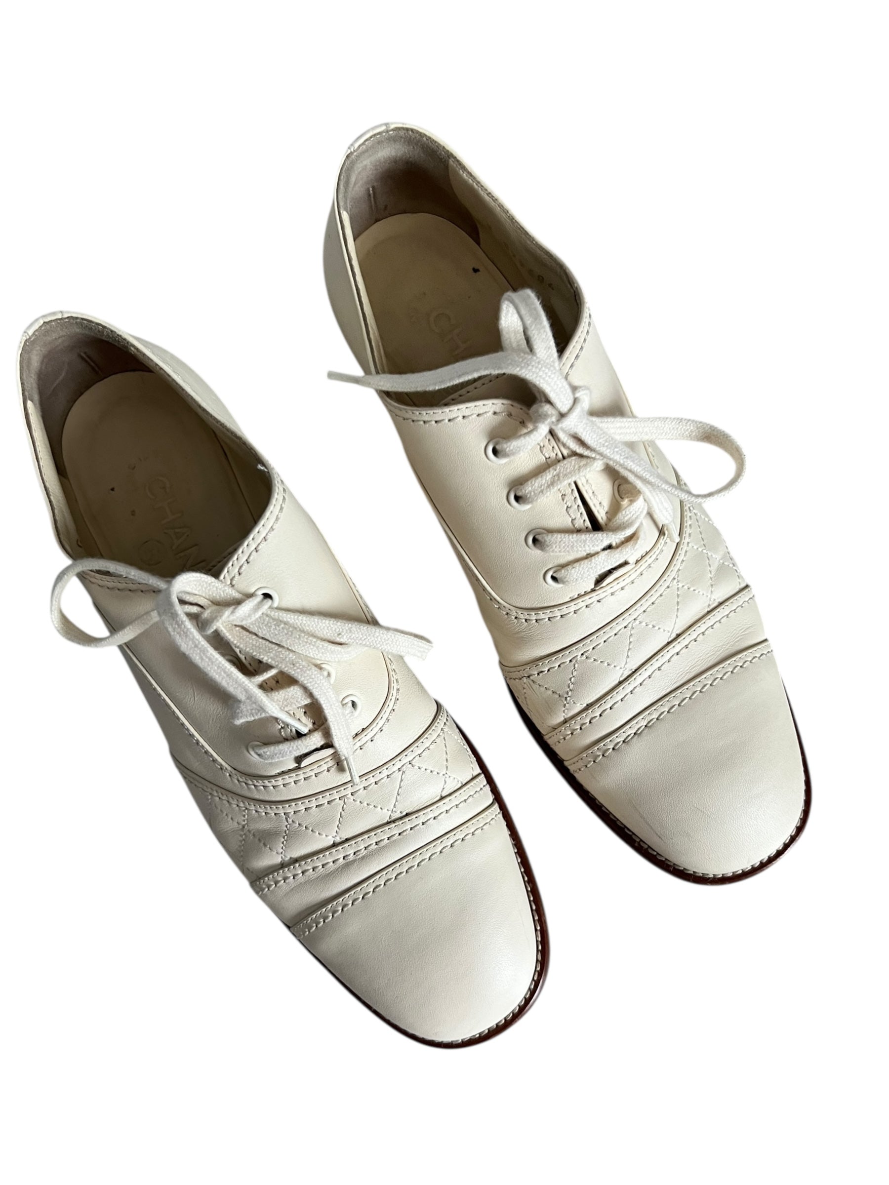 Chanel Beige Quilted Leather Oxford Shoes – Size 41.5 - The Luxury Savvy